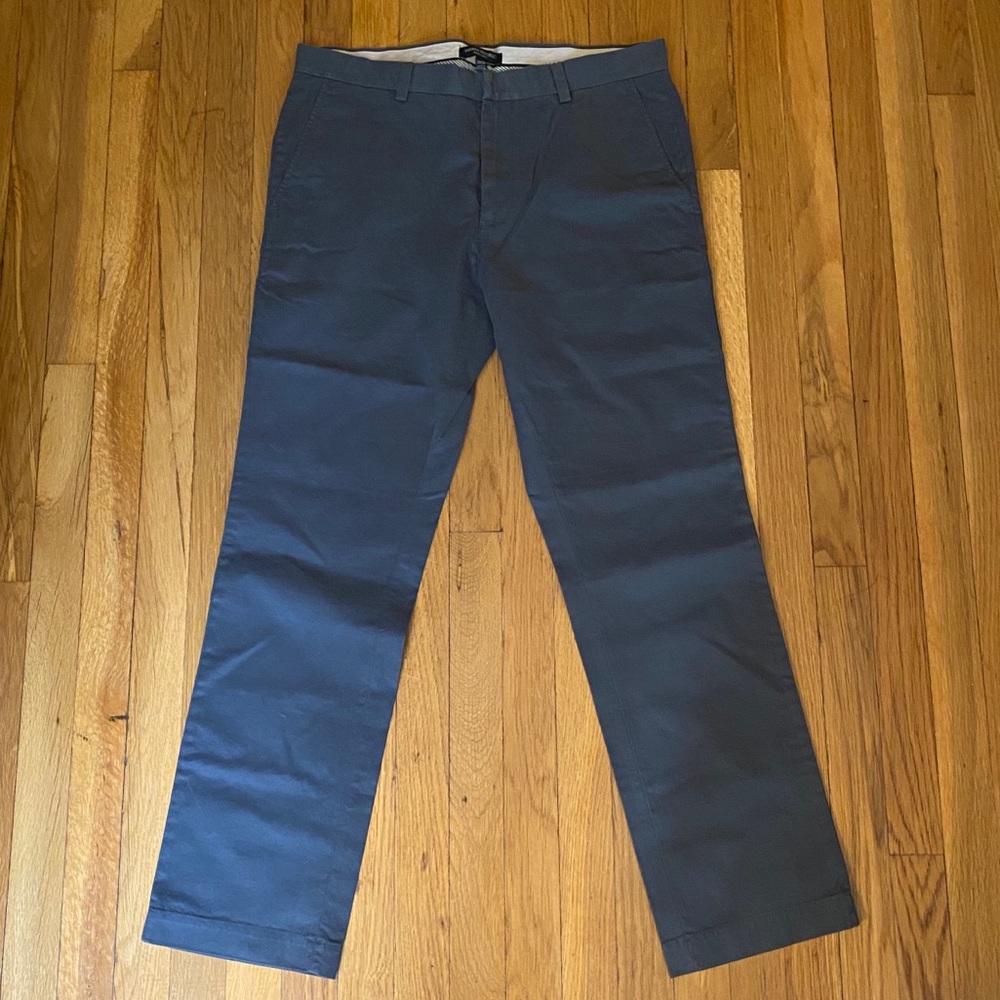 *NEW* Banana Republic Male Aiden Chino